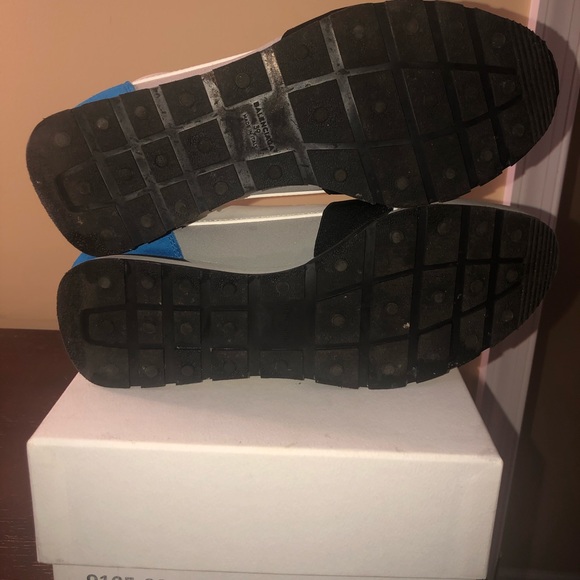 Balenciaga Race Runner Sneaker - Picture 8 of 8